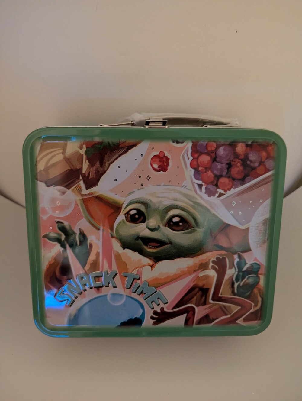 Bath & Body Works Star Wars Grogu "Snack Time" Lunch Box.